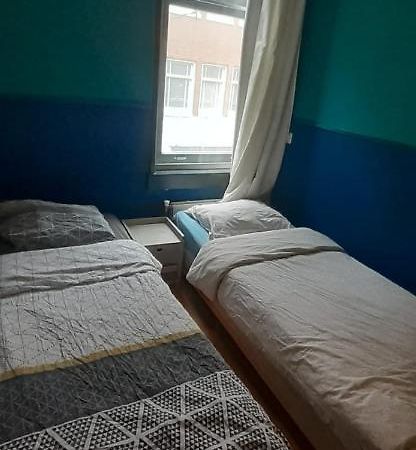 Charlotte, Not For Parties, Not A Hotel, Room With Shared Bathroom, No Kitchen Amsterdam Ngoại thất bức ảnh