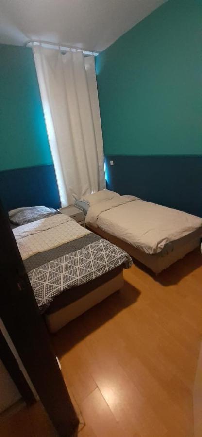 Charlotte, Not For Parties, Not A Hotel, Room With Shared Bathroom, No Kitchen Amsterdam Ngoại thất bức ảnh